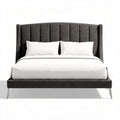 Cama de casal com cabeceira estofada em tecido cinza 200 x 160 x 100cm